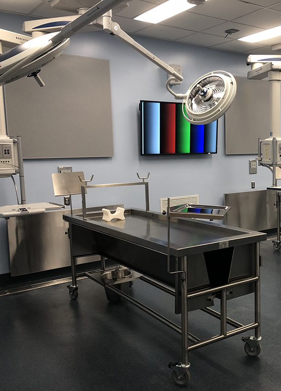 NYU Langone Health Smilow Research Center, Cadaveric Skills Lab, interior with autopsy table 